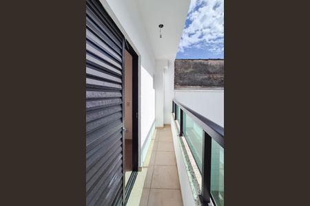 Apartamento para alugar com 65m², 2 quartos e 1 vagaVaranda da Suíte