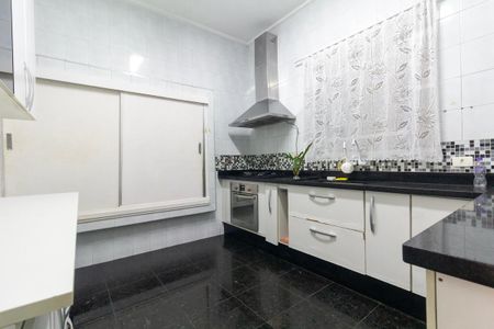 Casa à venda com 155m², 3 quartos e 3 vagasCozinha