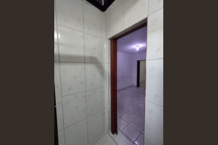 Banheiro - torneira de casa à venda com 16 quartos, 300m² em Vila Liviero, São Paulo