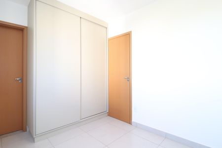 Apartamento para alugar com 60m², 2 quartos e 2 vagasQuarto 2 - Suíte