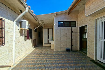 Casa para alugar com 150m², 3 quartos e 4 vagasQuintal