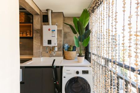 Apartamento para alugar com 44m², 2 quartos e 1 vaga Apartamento para alugar com 44m², 2 quartos e 1 vagaCozinha e Área de Serviço