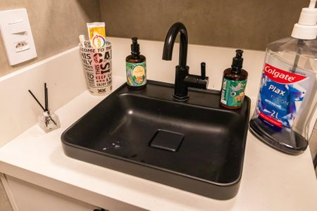 Apartamento para alugar com 65m², 2 quartos e 2 vagas Apartamento para alugar com 65m², 2 quartos e 2 vagasBanheiro da Suíte 2