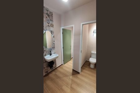 Banheiro de casa à venda com 2 quartos, 229m² em Conjunto Residencial Butanta, São Paulo