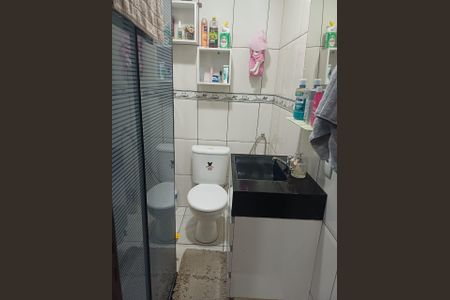 Banheiro de casa de condomínio à venda com 2 quartos, 59m² em Vila Taquari, São Paulo