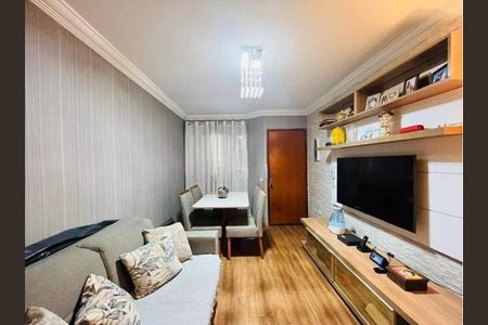 Sala de casa de condomínio à venda com 2 quartos, 59m² em Vila Taquari, São Paulo