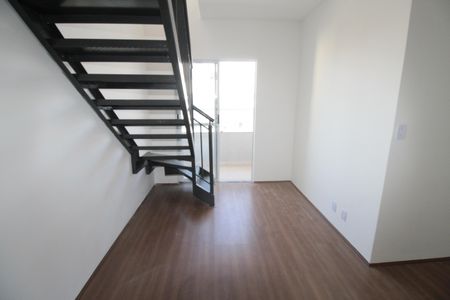Apartamento para alugar com 106m², 2 quartos e 2 vagasSala