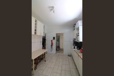 Casa de condomínio à venda com 198m², 3 quartos e 2 vagasCozinha 