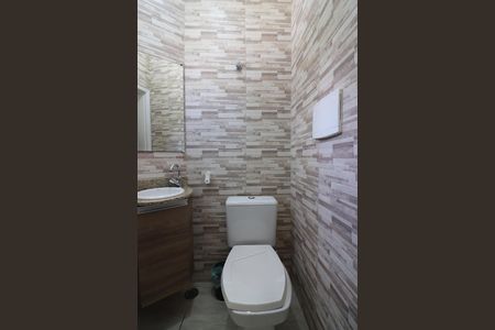 Casa de condomínio à venda com 198m², 3 quartos e 2 vagasLavabo 