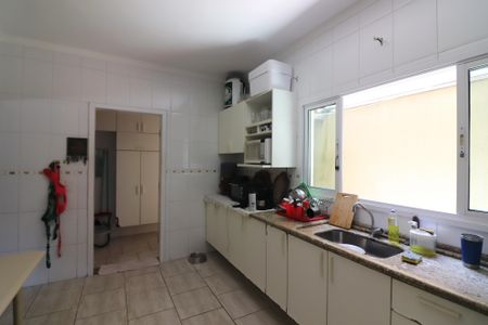 Casa de condomínio à venda com 198m², 3 quartos e 2 vagasCozinha 