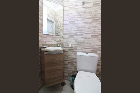 Casa de condomínio à venda com 198m², 3 quartos e 2 vagasLavabo 