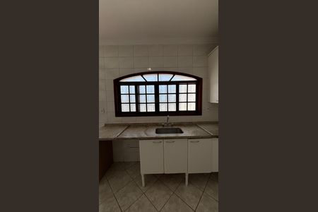Casa à venda com 232m², 4 quartos e 4 vagasSala de Jantar - Cozinha