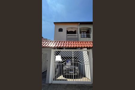Casa à venda com 232m², 4 quartos e 4 vagasFachada