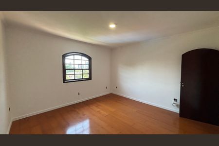 Casa à venda com 232m², 4 quartos e 4 vagasQuarto 3