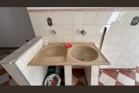 Casa à venda com 232m², 4 quartos e 4 vagasGaragem - Area de Serviço