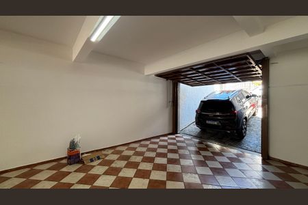 Casa à venda com 232m², 4 quartos e 4 vagasGaragem