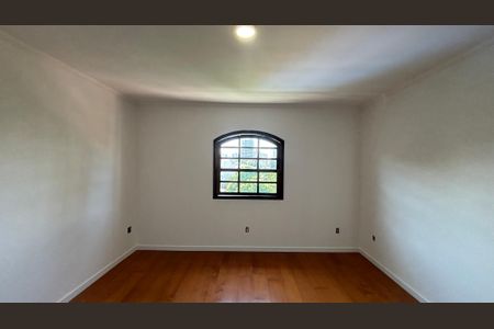 Casa à venda com 232m², 4 quartos e 4 vagasQuarto 3