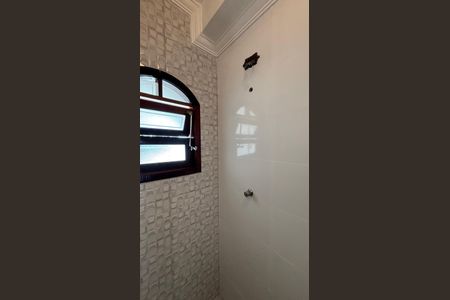 Casa à venda com 232m², 4 quartos e 4 vagasGaragem - Banheiro