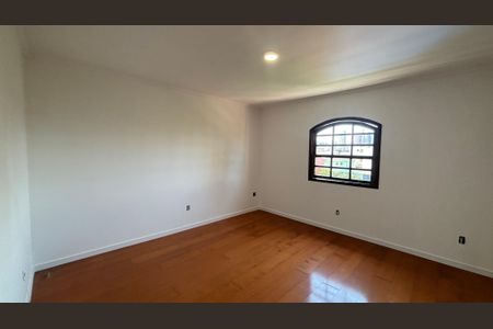 Casa à venda com 232m², 4 quartos e 4 vagasQuarto 3