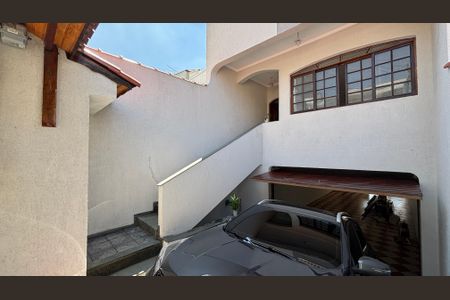Casa à venda com 232m², 4 quartos e 4 vagasGaragem