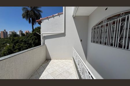 Casa à venda com 232m², 4 quartos e 4 vagasQuintal