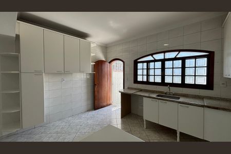 Casa à venda com 232m², 4 quartos e 4 vagasSala de Jantar - Cozinha