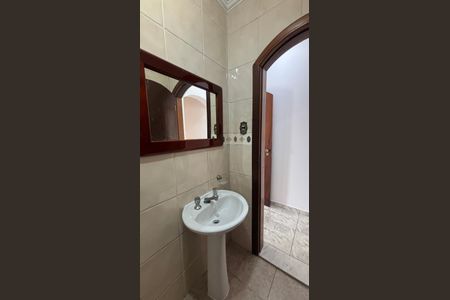 Casa à venda com 232m², 4 quartos e 4 vagasLavabo