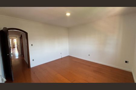 Casa à venda com 232m², 4 quartos e 4 vagasQuarto 3