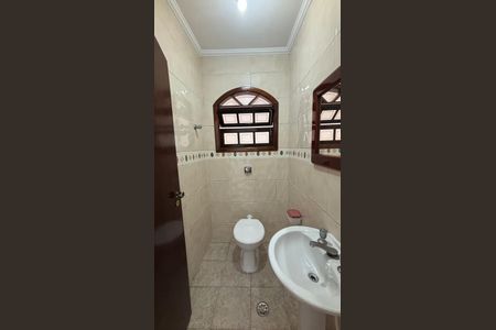 Casa à venda com 232m², 4 quartos e 4 vagasLavabo