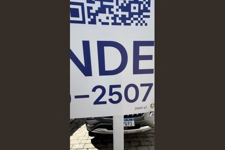 Casa à venda com 232m², 4 quartos e 4 vagasFachada