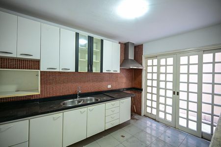 Casa de condomínio para alugar com 153m², 3 quartos e 1 vagaCozinha