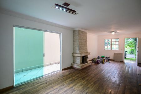 Casa de condomínio para alugar com 153m², 3 quartos e 1 vagaSala