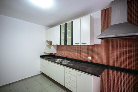 Casa de condomínio para alugar com 153m², 3 quartos e 1 vagaCozinha