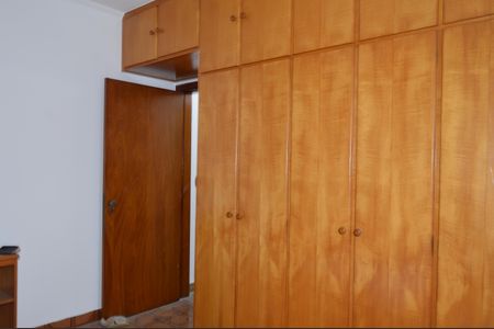 Casa para alugar com 273m², 3 quartos e 2 vagasQuarto 2