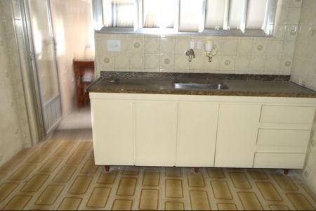 Casa para alugar com 273m², 3 quartos e 2 vagasCozinha