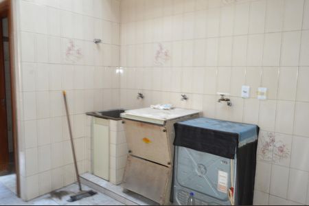 Casa para alugar com 273m², 3 quartos e 2 vagasÁrea de Serviço