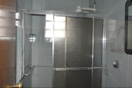 Casa para alugar com 273m², 3 quartos e 2 vagasBanheiro 