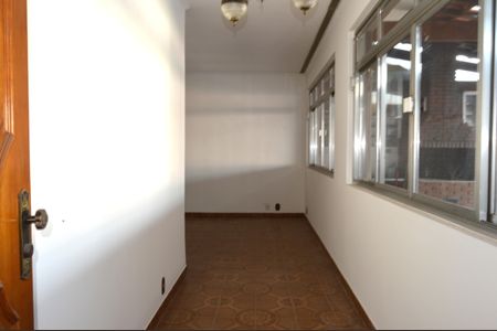 Casa para alugar com 273m², 3 quartos e 2 vagasSala