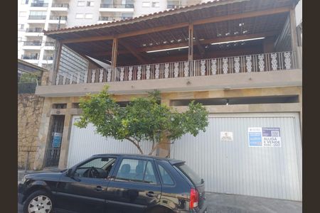 Casa para alugar com 273m², 3 quartos e 2 vagasFachada com PLACA
