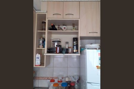 Cozinha de apartamento à venda com 1 quarto, 34m² em Vila Ipiranga, Porto Alegre
