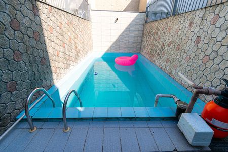 Casa para alugar com 200m², 3 quartos e 2 vagasPiscina