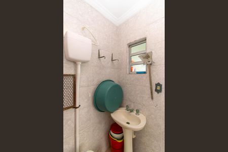 Casa para alugar com 200m², 3 quartos e 2 vagasBanheiro de Serviço