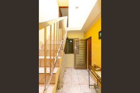 Casa para alugar com 200m², 3 quartos e 2 vagas Casa para alugar com 200m², 3 quartos e 2 vagasHall