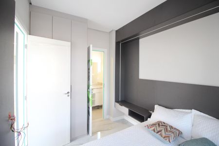 Suíte de apartamento para alugar com 1 quarto, 39m² em Passo D’areia, Porto Alegre