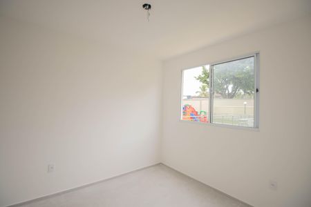 Quarto 1 de apartamento para alugar com 2 quartos, 42m² em Amendoeira, São Gonçalo