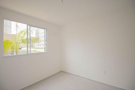 Quarto 2 de apartamento para alugar com 2 quartos, 42m² em Amendoeira, São Gonçalo