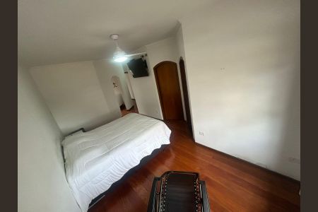 Casa para alugar com 319m², 4 quartos e 8 vagas Casa para alugar com 319m², 4 quartos e 8 vagasQuarto