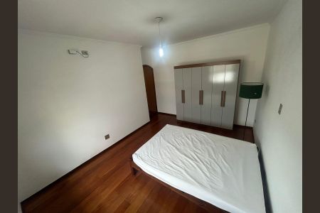 Casa para alugar com 319m², 4 quartos e 8 vagas Casa para alugar com 319m², 4 quartos e 8 vagasQuarto