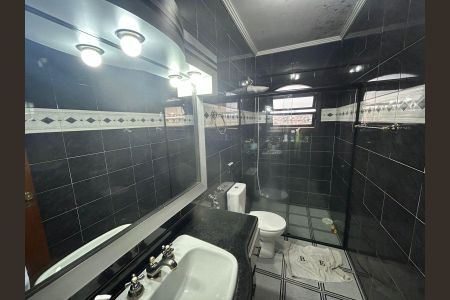 Casa para alugar com 319m², 4 quartos e 8 vagas Casa para alugar com 319m², 4 quartos e 8 vagasBanheiro