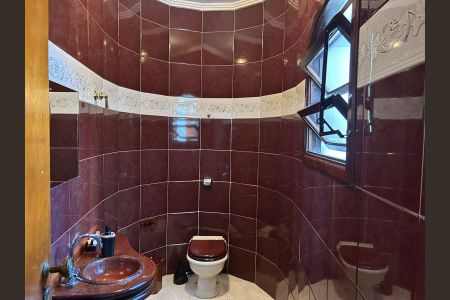 Casa para alugar com 319m², 4 quartos e 8 vagas Casa para alugar com 319m², 4 quartos e 8 vagasLavabo